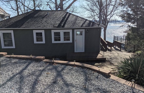 New Concord House | Small rustic cabin on KY Lake (sleeps 4)