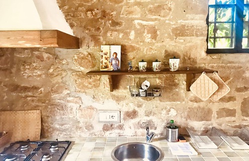 Pontassieve Cottage | Small stone cottage in the woods, artists retreat, with pool