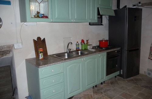 Pagliare del Tronto Apartment | Small theater fashion suite