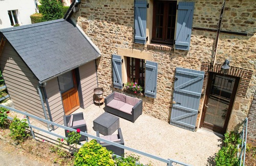 Ferrieres-la-Verrerie House | Small village house in the heart of Normandy!
