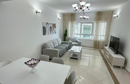 Al Khan Apartment | Smart Home Vacation Home
