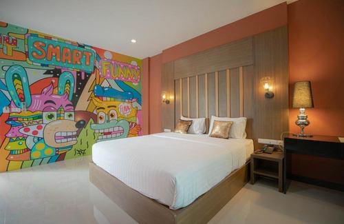 Sam Wa Tawan Ok Hotel | Smart Hotel