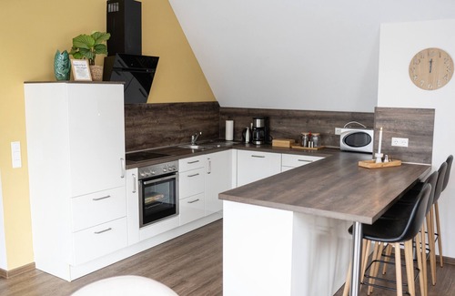 Bad Zwischenahn House | SmartFewo: Haus Wasser | Penthouse | Sauna | Park