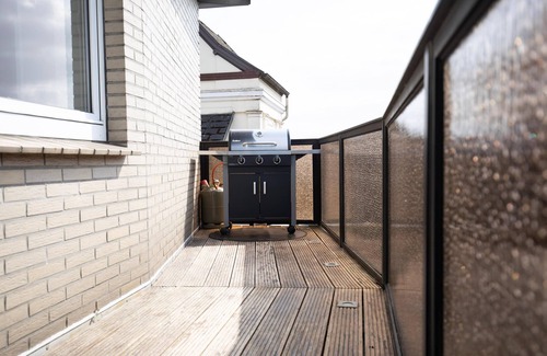 Bad Zwischenahn Apartment | SmartFewo: Penthouse | BBQ | balcony | parking lot