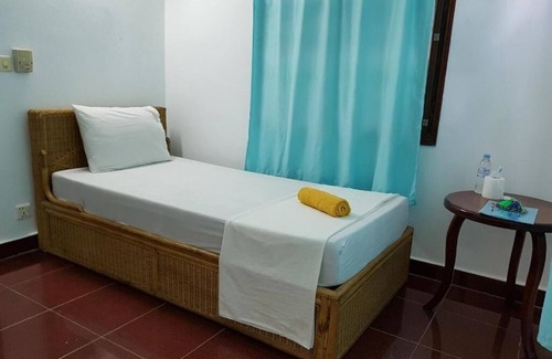 Siem Reap Bed & Breakfast | Smiley's Guesthouse : Budget Single Room