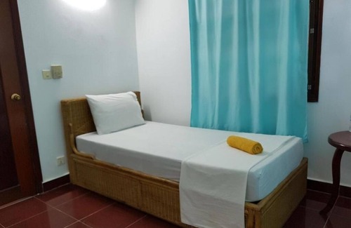 Siem Reap Bed & Breakfast | Smiley's Guesthouse : Budget Single Room