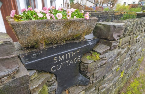 Hawkshead Cottage | Smithy Cottage - sleeps 6, dog friendly, central in Hawkshead with parking