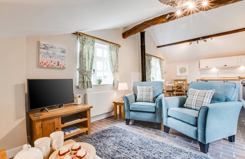 Saint Breward House | Snappers - Two Bedroom House, Sleeps 3