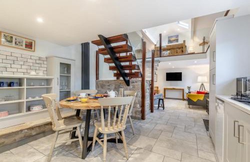 Peak District National Park House | Snelslow Barn