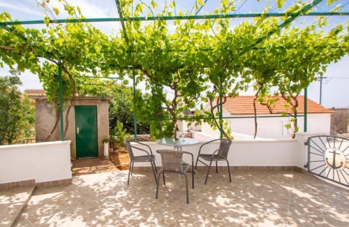 Dvornica House | Snježana by Interhome