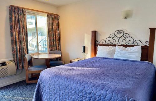 Wilsonville Hotel | Snooz Inn