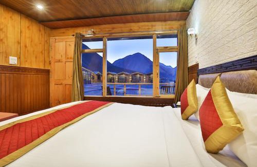 Leh Hotel | Snow Pine Luxury Wooden Cottage