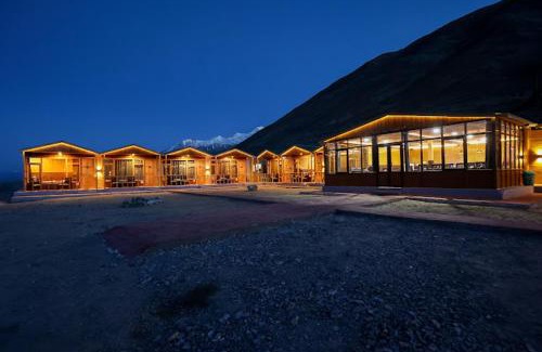 Leh Hotel | Snow Pine Luxury Wooden Cottage