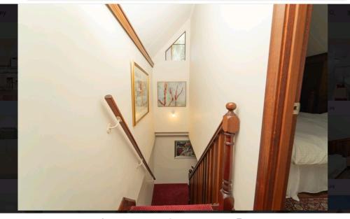 Perth Villa | Snow white's 2 bedroom dream Cottage with free parking