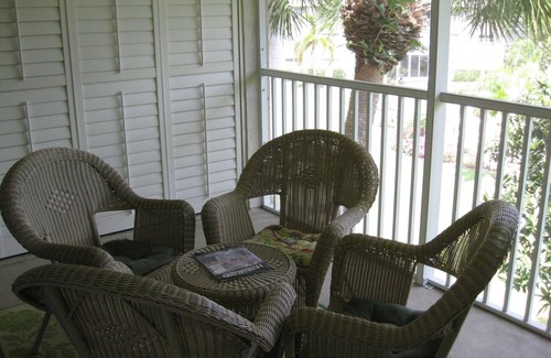 Lely Condo | Snowbirds Getaway! 2BR/2BA, Hibiscus Golf Club, Heated Pool