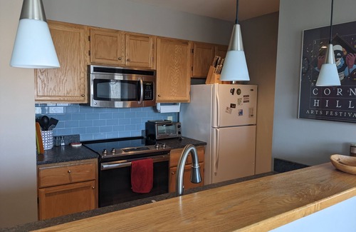 Warren Condo | Snowcreek Condo - SKI ON/SKI OFF Sugarbush Ski Resort