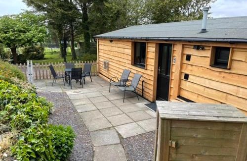Llanrug Ski Chalet | Snowdonia cabin