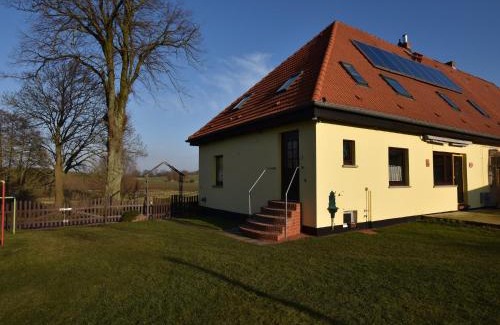 Kroepelin Apartment | Snug Apartment in Kröpelin Germany