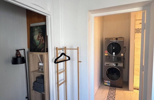Renmark Apartment | Snug & Cosy Unit with Relaxing Bath