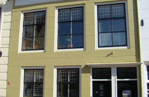Vlissingen Apartment | So much more like a bed and breakfast!