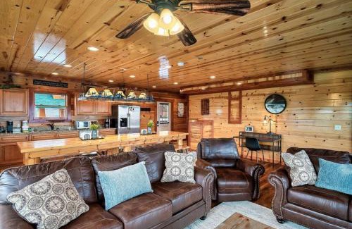Pigeon Forge House | Soar Over Water cabin