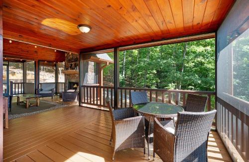 Morganton House | Soaring Hawk Lodge 15 Minutes Downtown Blue Ridge