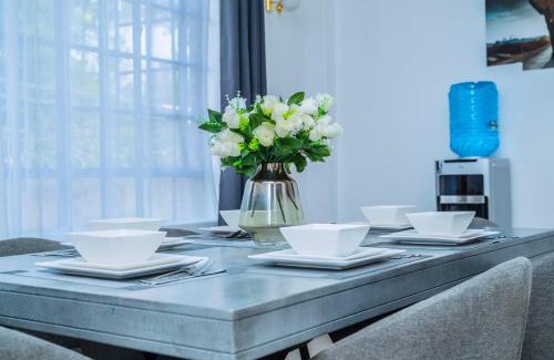 Kisumu Apartment | Sofitel Executive 4 bedrooms all ensuite own compound