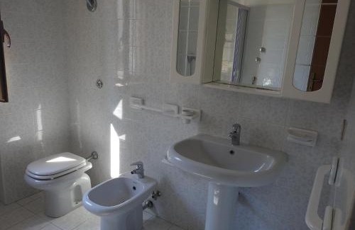 Piane d'Archi-Quadroni Apartment | Soggiorno Ulivi