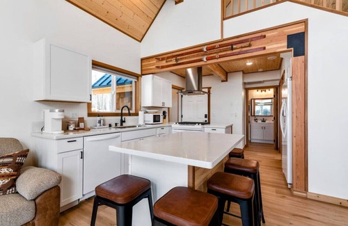 Willow Apartment | Sojourn Cabin~Recreational Haven