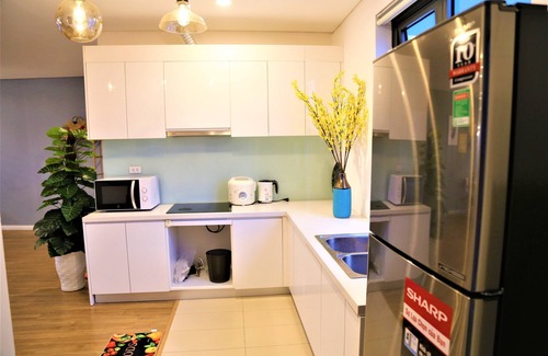 Hanoi Condo | Sol 5 luxurios central big group pool