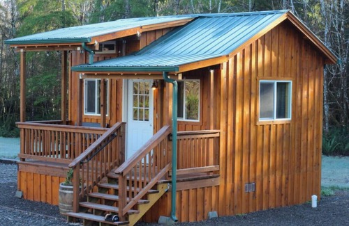 Forks Cabin | Sol Duc Den-West, A tiny cabin with big adventures