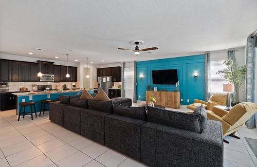 Four Corners House | Solara Resort 9 Bedroom Private Pool + Spa Home