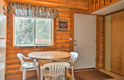Kalifornsky House | Soldotna Cabin with Essentials- 4 Mi to Fishing