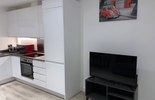 Barnt Green Apartment | Solihull Luxury One Bed Apartment (sleeps 2)