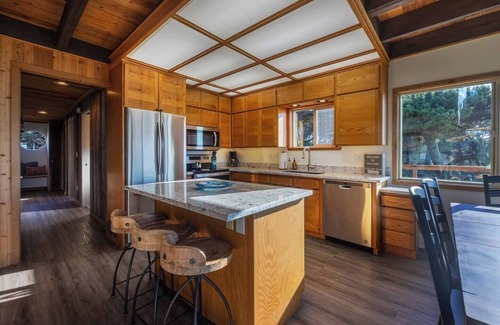 Seal Rock House | Solitude