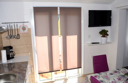 Gornje Selo Apartment | SOLTA, closest Island to city of Split, have a remarkable holidays