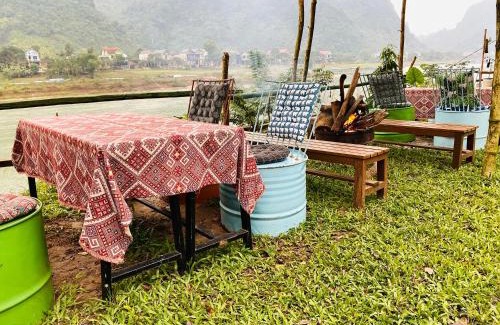 Phong Nha Bed & Breakfast | Son River Homestay