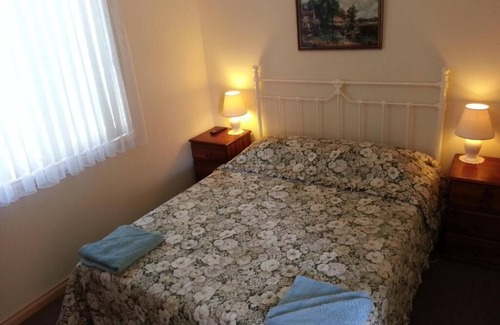 Wallaroo Hotel | Sonbern Lodge Motel