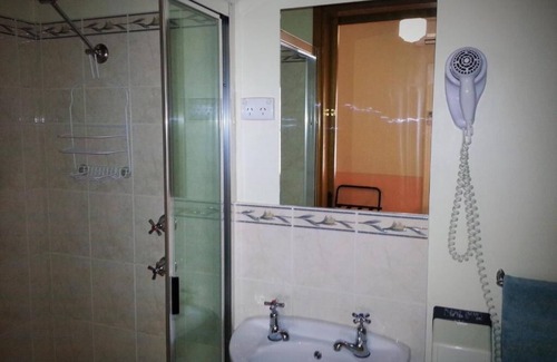 Wallaroo Hotel | Sonbern Lodge Motel