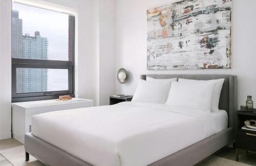 Hunters Point Apartment | Sonder by Marriott Bonvoy Court Square Apartments Long Island City