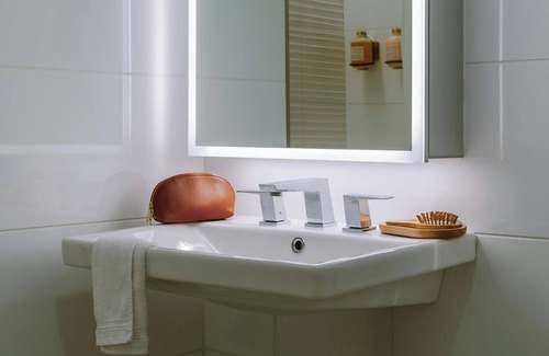 Financial District Hotel | Sonder by Marriott Bonvoy Battery Park Apartments Financial District