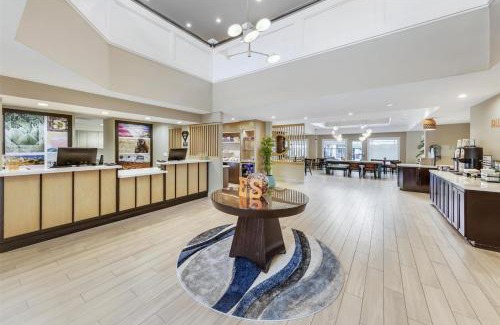 Chatsworth Hotel | Sonesta ES Suites Chatsworth