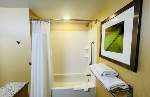 Junction City Hotel | Sonesta Essential Junction City