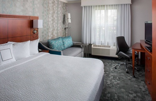 South Lowell Hotel | Sonesta Select Boston Lowell Chelmsford