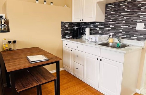 Kamloops Apartment | Songbird Hideaway - A Nest for Traveller’s