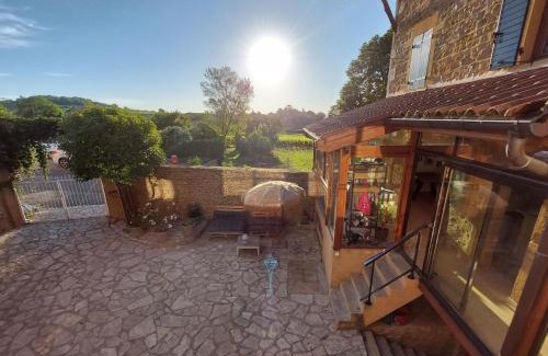 Beaujolais Pierres Dorees Bed & Breakfast | Songes de vigne