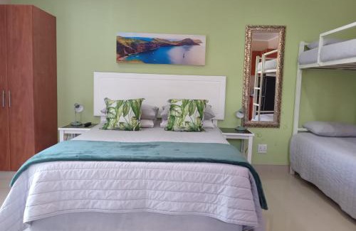 Universitas House | SONHOS dreams Self catering Garden Cottages