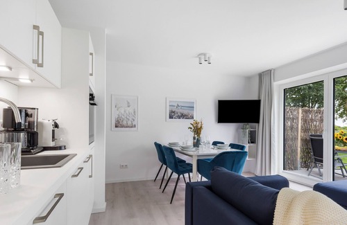 Emmelsbull Apartment | Sonnenfang - not far from Sylt, rural, idyllic, North Sea vacation, garden