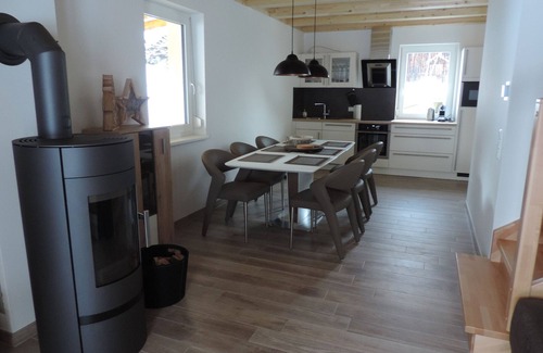 Arnoldstein House | Sonnenglück. Holiday in Austria, Italy & Slovenia! Ski & hiking lift close by.