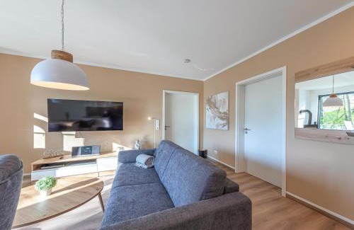 Krakow am See Apartment | Sonnengruß - Stilvolles Apartment mit Balkon, Kamin & Wellness-Flair am Krakower See